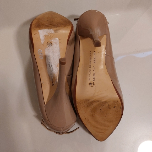 Taupe high gloss heels ✨️ lace up look with bows 🎀 - Picture 5 of 7